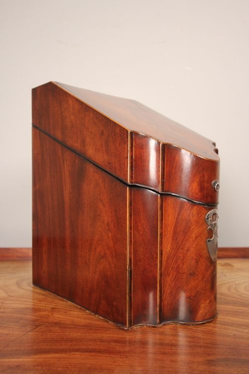 Fine George III Mahogany Inlaid Knife Box