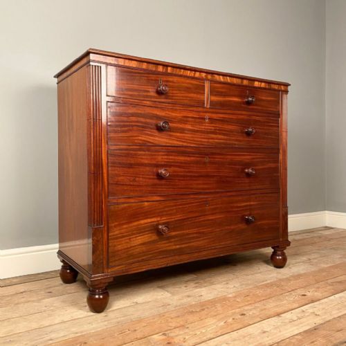 Stunning Country House Chest of Drawers in the Manner of Gillows