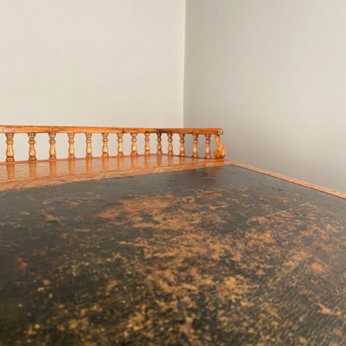 GILLOWS OAK EBONY DAVENPORT - ADDITIONAL PHOTO 3