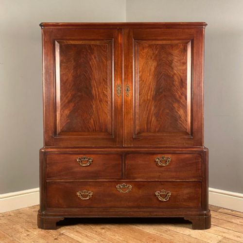Rare George II Linen Press of Diminutive Proportions