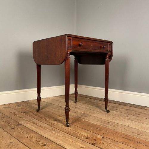 Unusual Gillows Mahogany Chamber Table