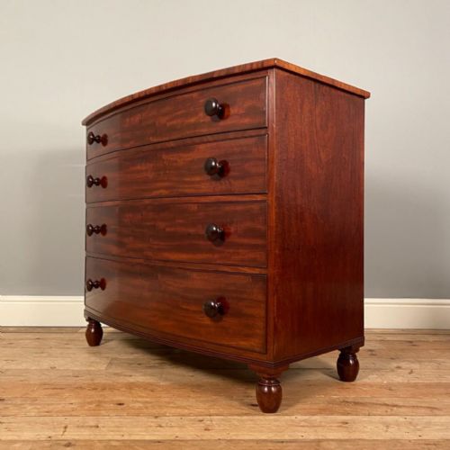 Beautiful Gillows Mahogany Bowfront Chest