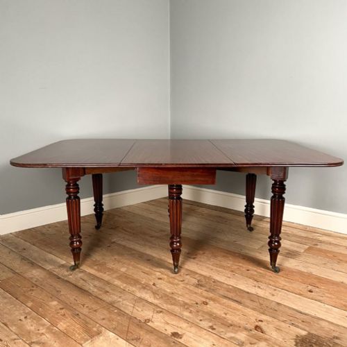 GEORGE IV GILLOWS MAHOGANY DROPLEAF TABLE - ADDITIONAL PHOTO 1