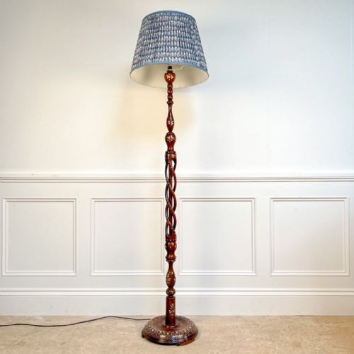 Beautiful Inlaid Hoshiarpur Standard Lamp