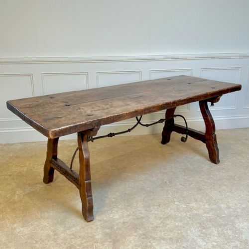 LATE 18TH CHESTNUT SPANISH FARMHOUSE TABLE - ADDITIONAL PHOTO 1