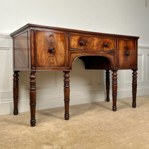 SMALL GEORGIAN MAHOGANY SIDEBOARD - ADDITIONAL PHOTO 2