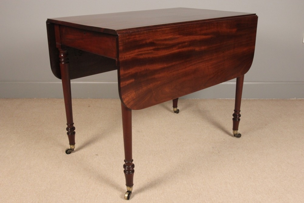 Gillows Solid Mahogany Pembroke Table