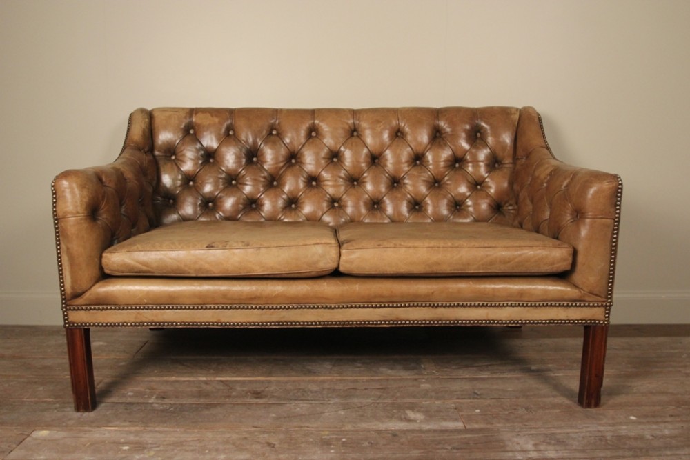 Fabulous Small Buttoned Leather Sofa