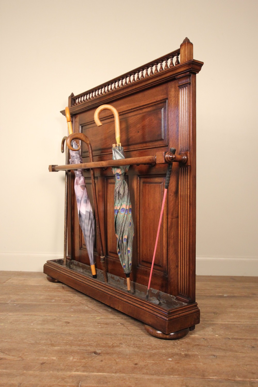 Country House Walnut Umbrella & Stick Stand View III
