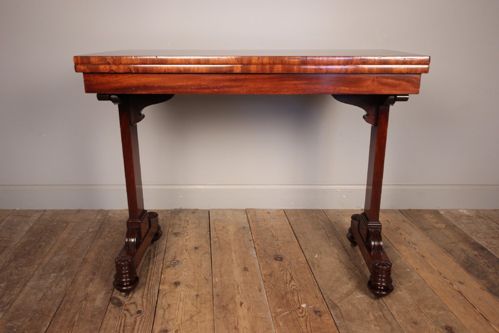 T&G Seddon Mahogany Metamorphic Games Table View III