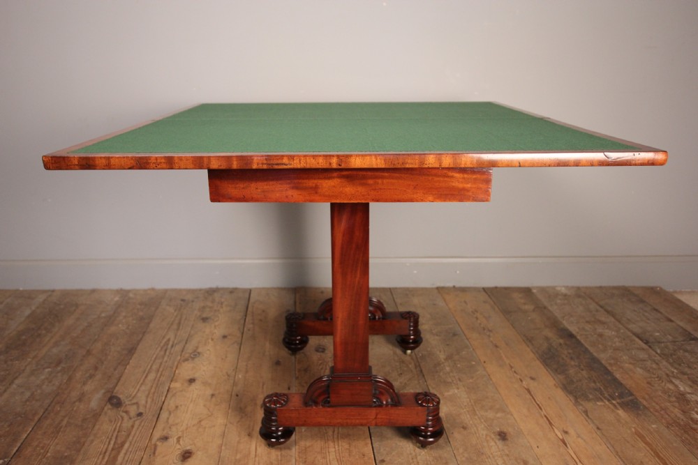 T&G Seddon Mahogany Metamorphic Games Table View VII