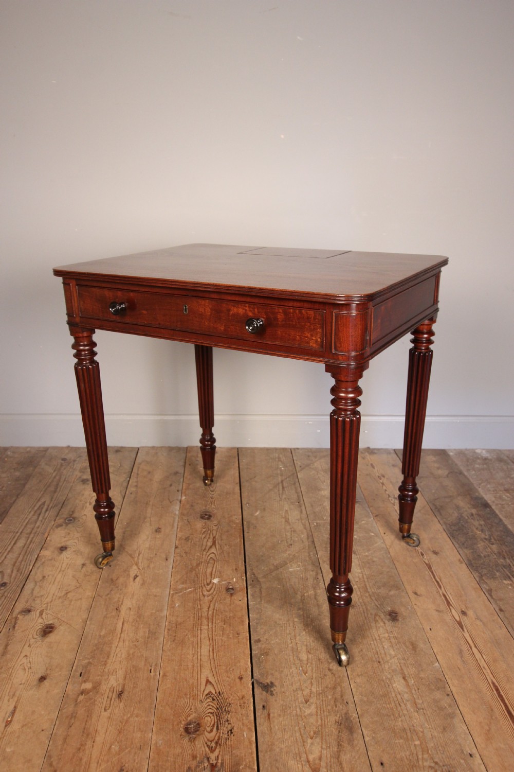 Superb Gillows Mahogany Chamber Table View V