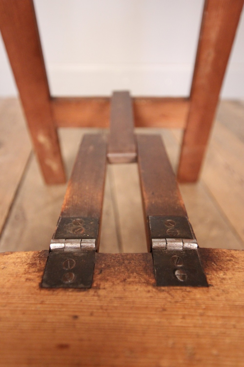 19th Small Library Ladders View V