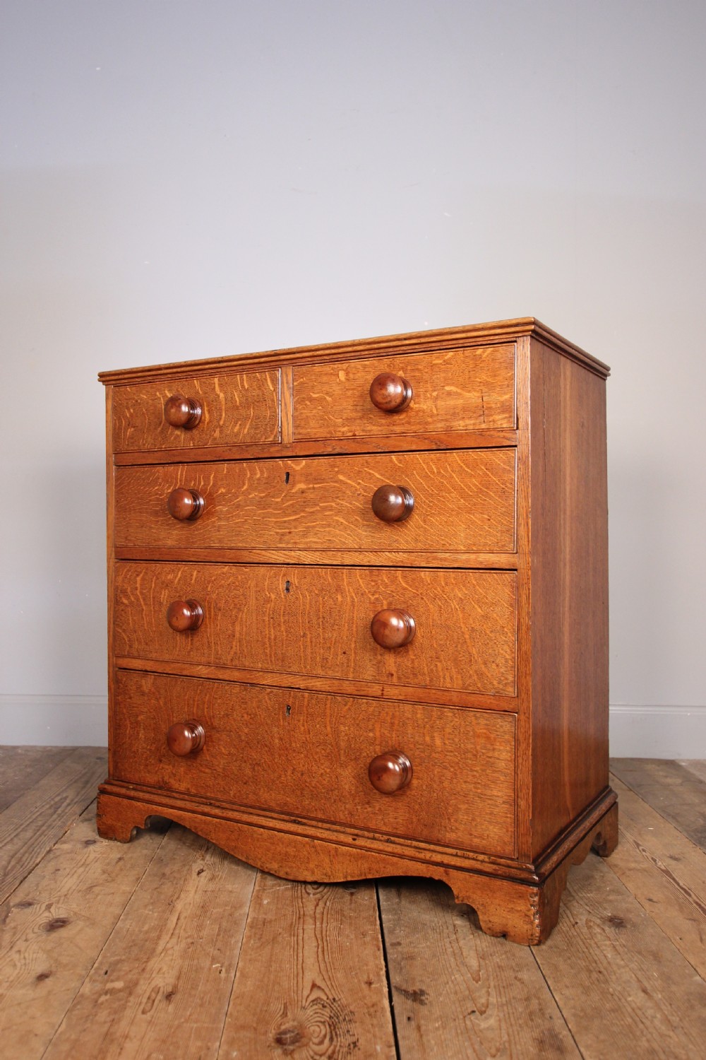 Small Country Oak Chest of Drawers View III