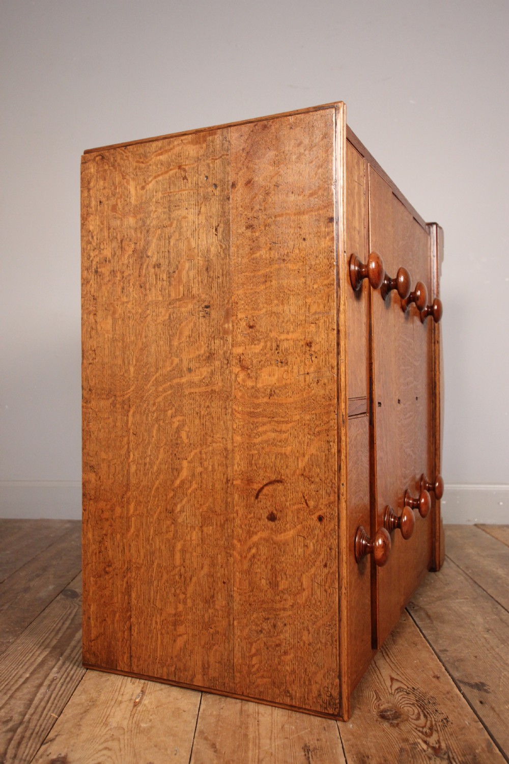 Small Country Oak Chest of Drawers View VIII