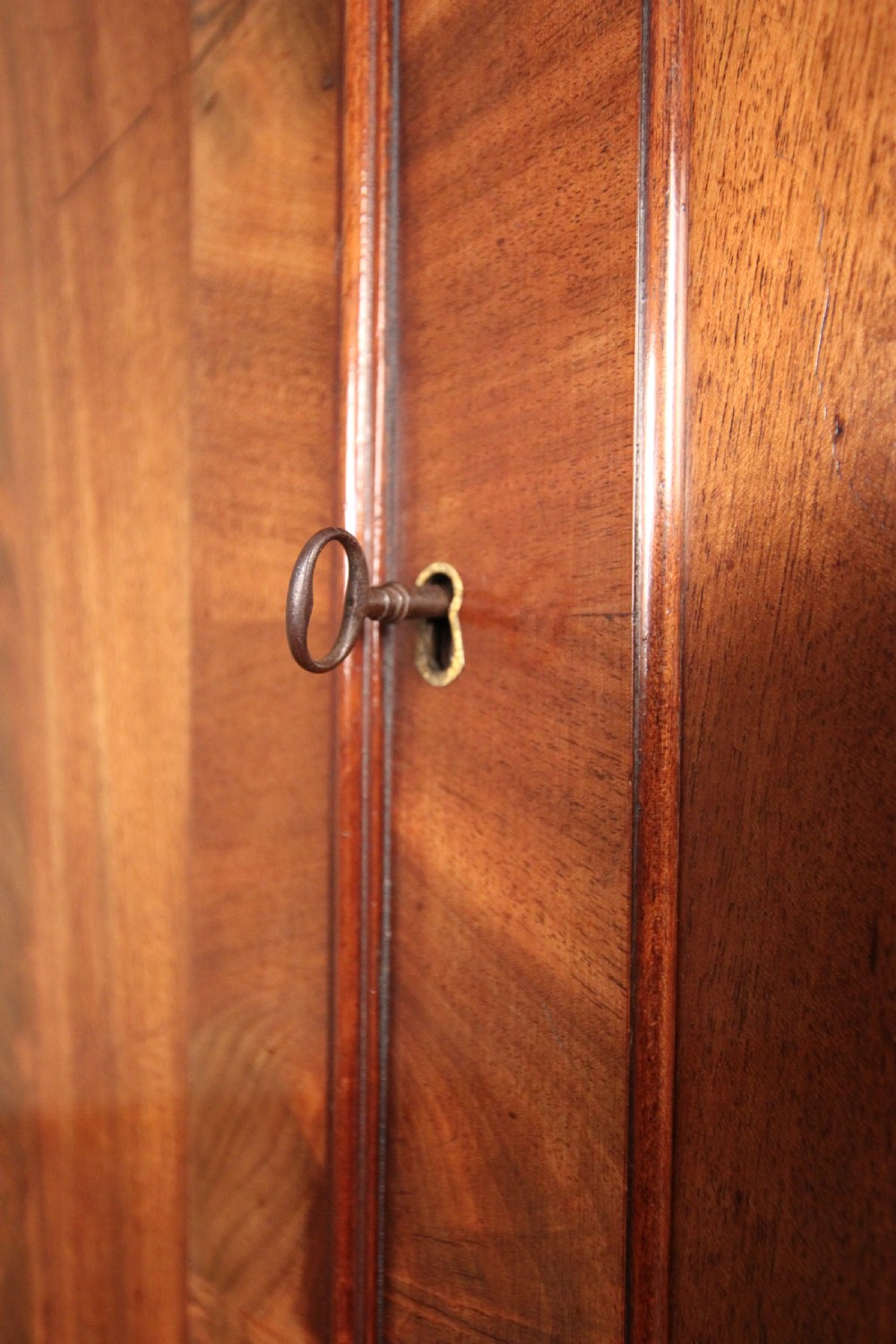 Small 19th C. Mahogany Gentleman's Linen Press View VIII