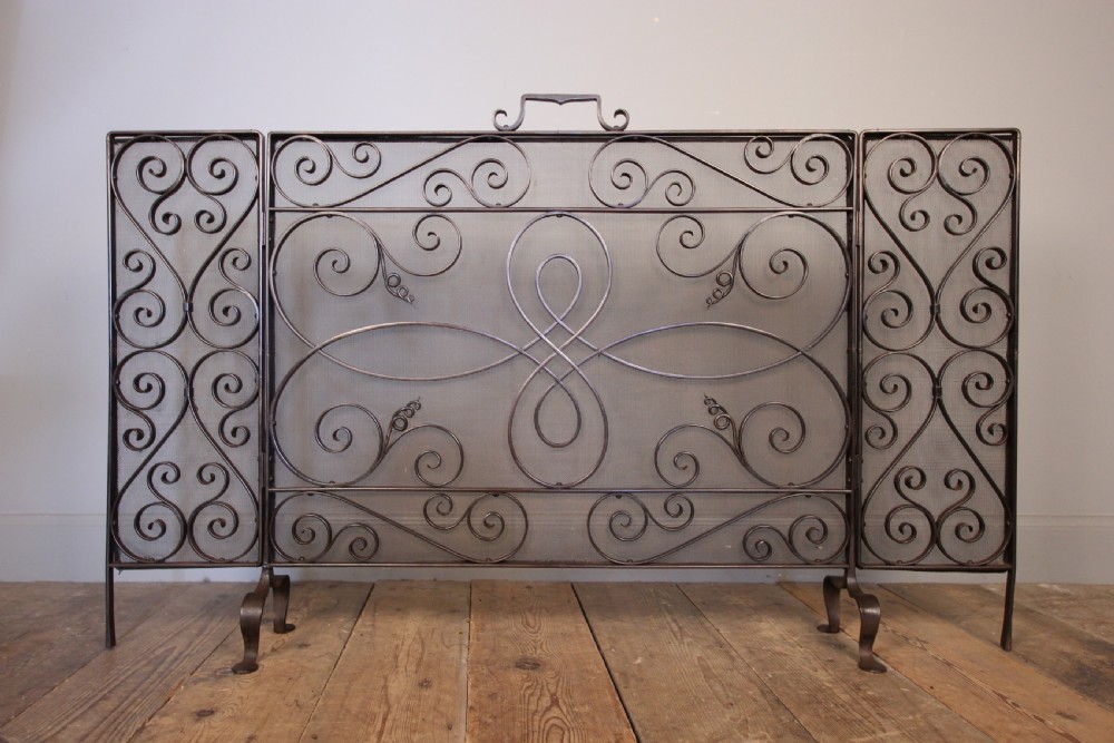 Stunning Edwardian Iron Fire Guard Screen View X