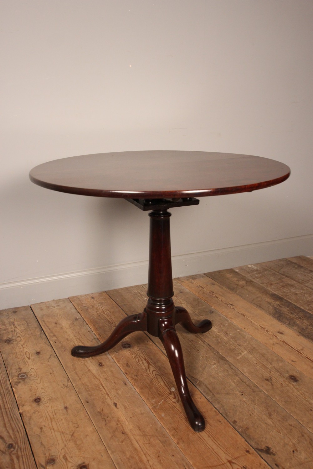 Superb 18th C. Mahogany Bird Cage Tripod Table View IV