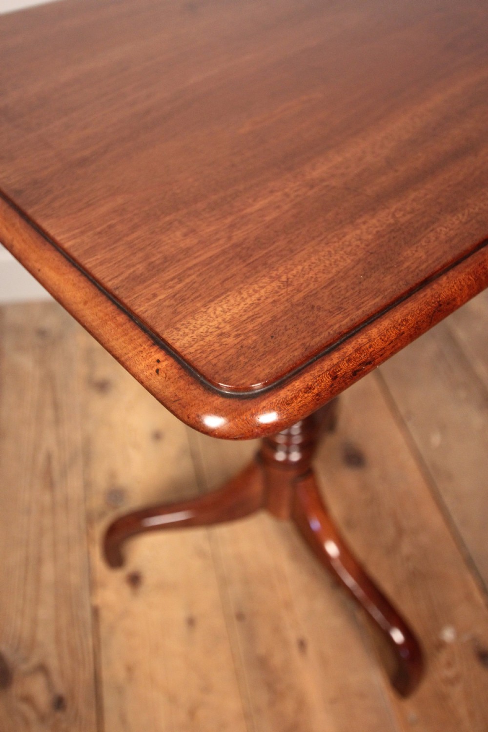 Classic 19th C Mahogany Tripod Lamp Table View V