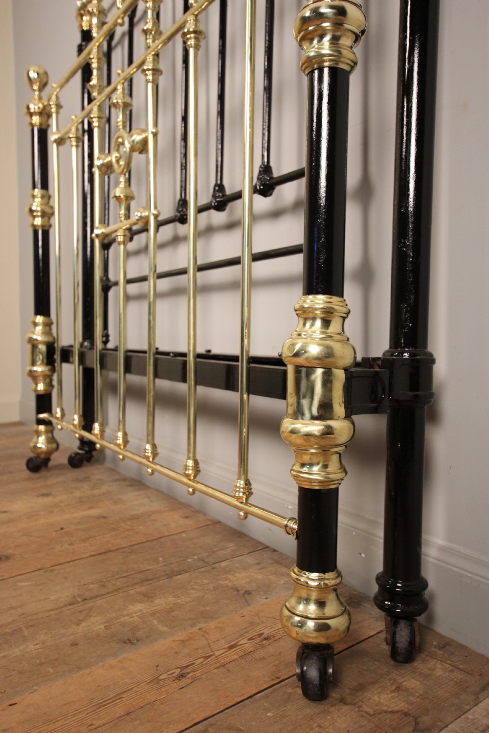 Victorian Brass & Cast Iron Double Bed (4 ft 6