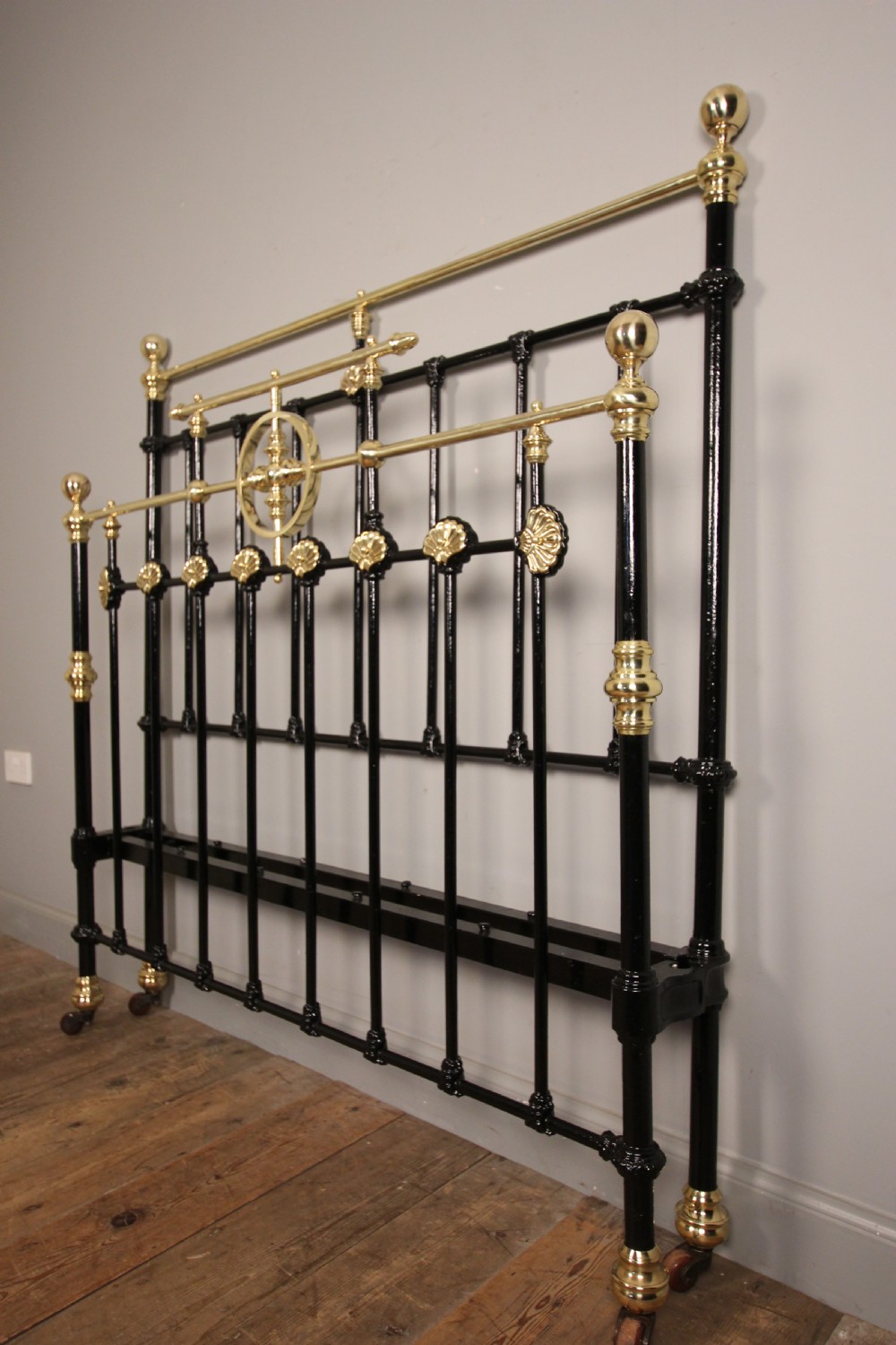 Victorian Brass and Cast Iron Double Bed (4 ft 6