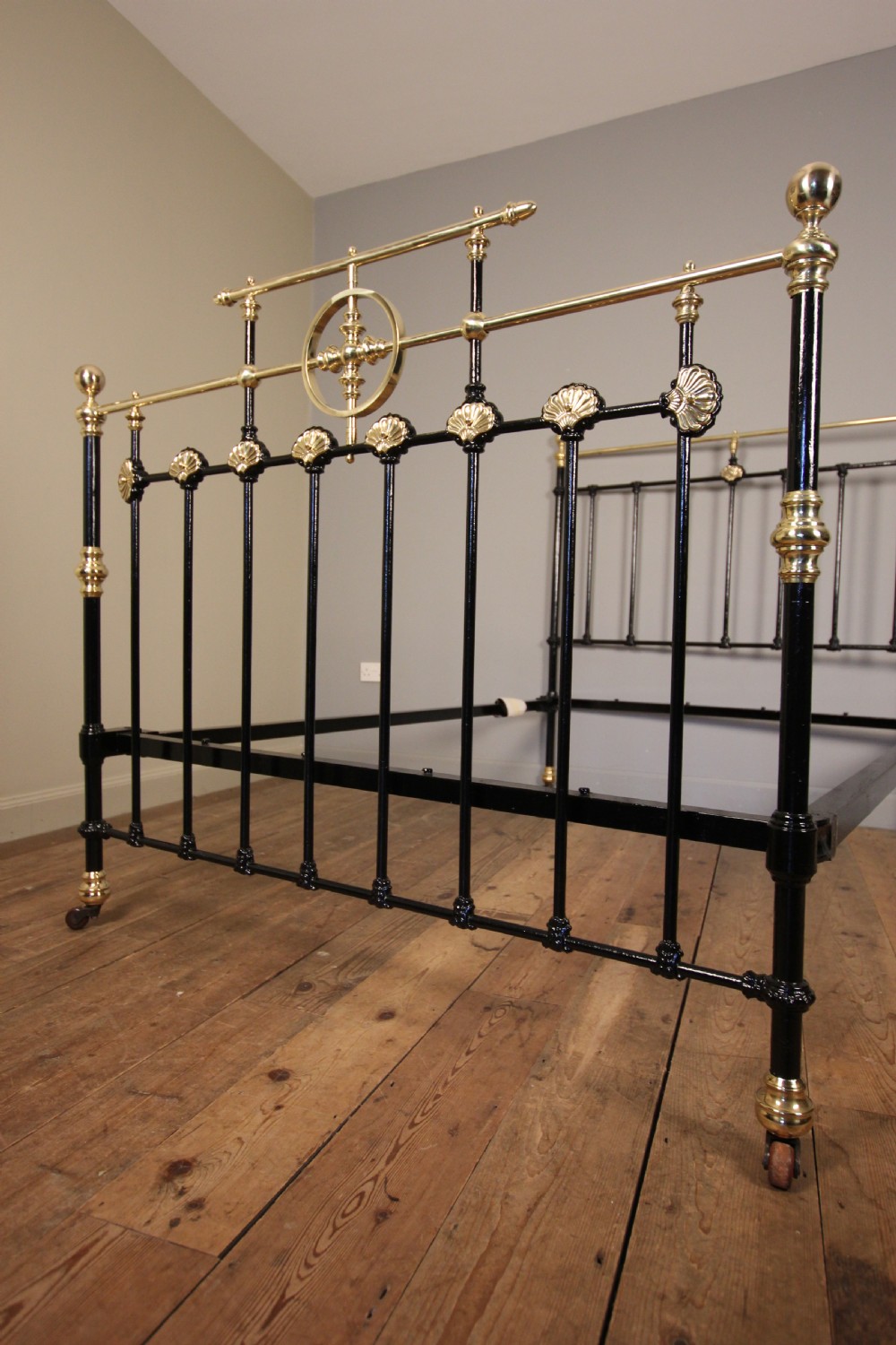 Victorian Brass and Cast Iron Double Bed (4 ft 6