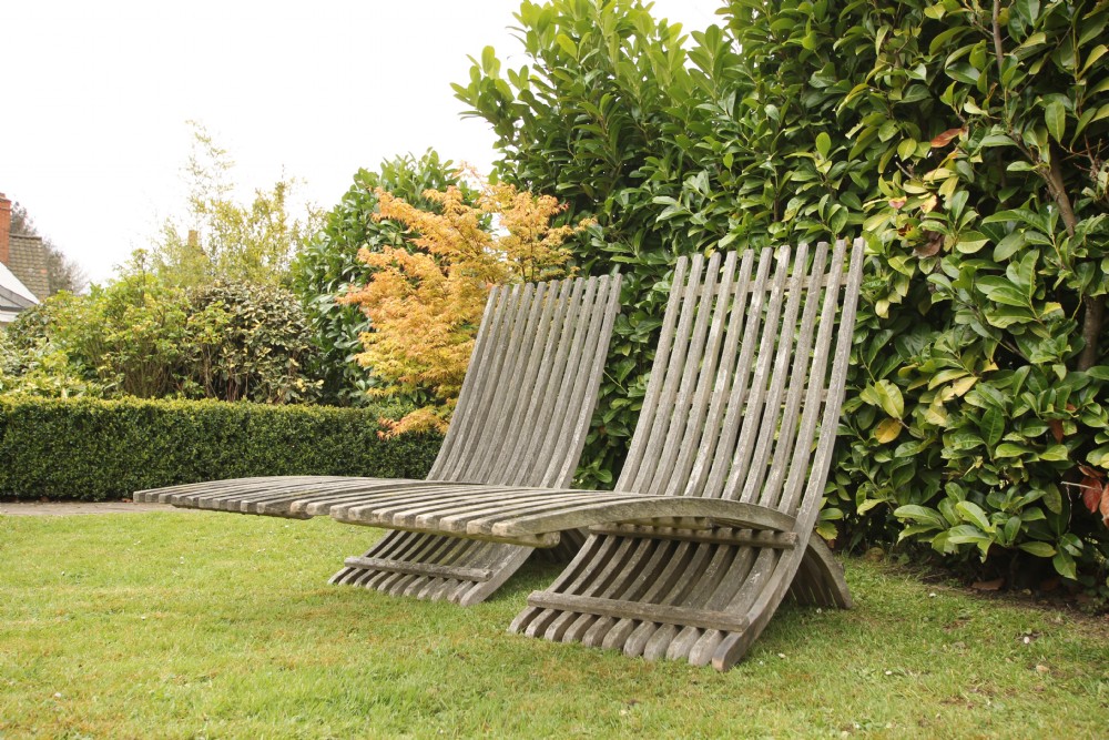 Stylish Pair of 1920's Teak Garden Lounger Chairs View VII