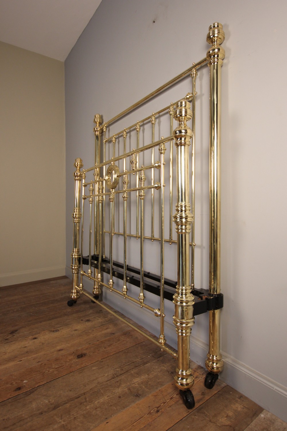 Super Quality 19th C Brass Double Bed (4 ft 6