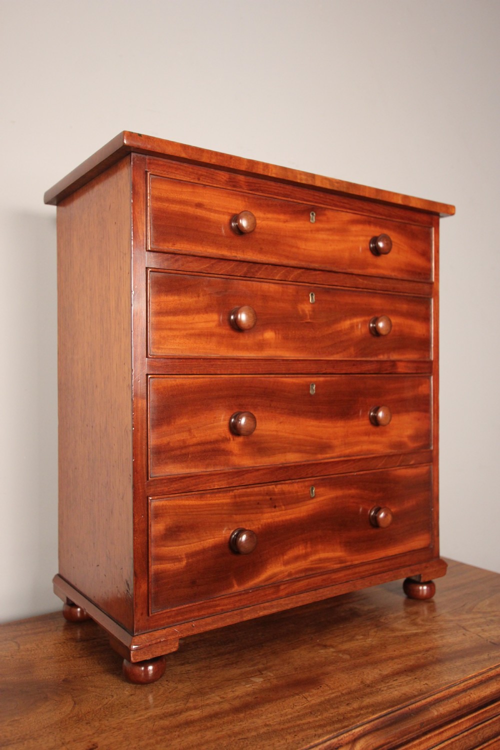 Super Quality 19th C Mahogany Apprentice Chest of Drawers View VIII