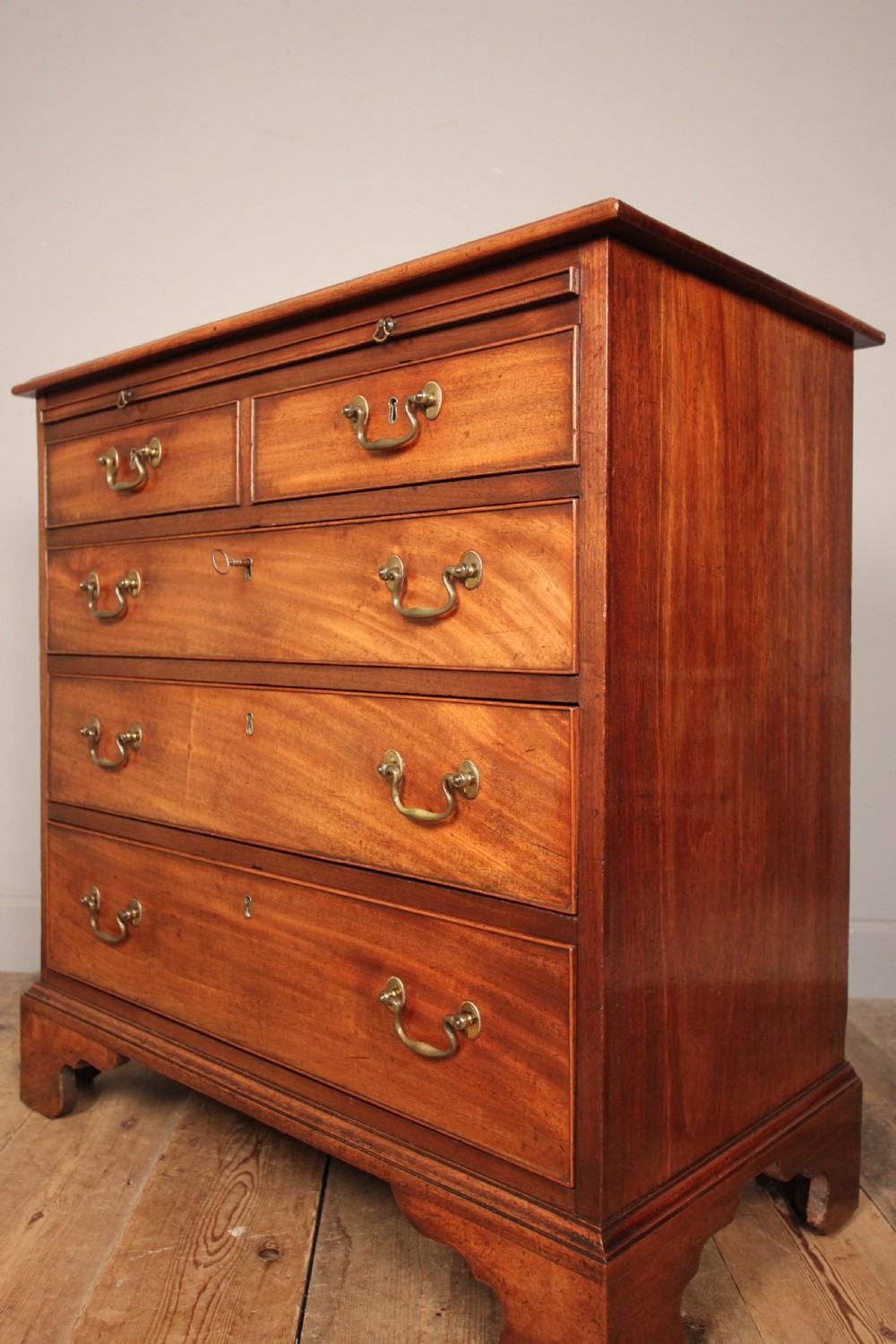 Small 18th C. Mahogany Chest of Drawers View VIII