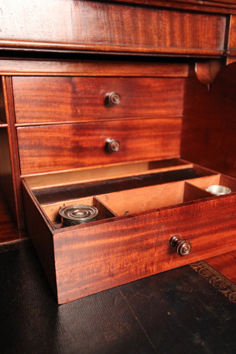 Superb Gillows George IV Mahogany Secretaire Chest of Drawers of Country House Proportions View VII