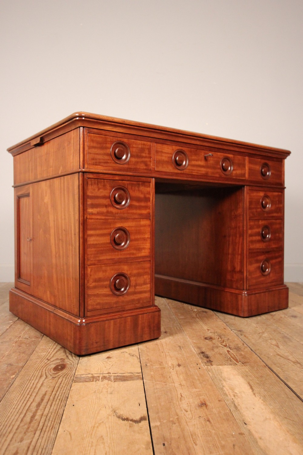 Superb Gillows Mahogany Desk View IV