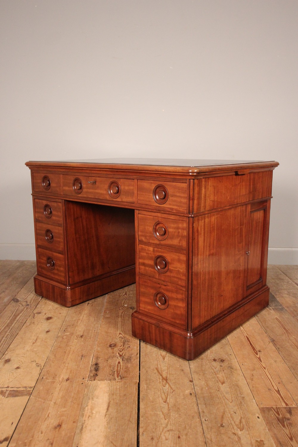 Superb Gillows Mahogany Desk View VI