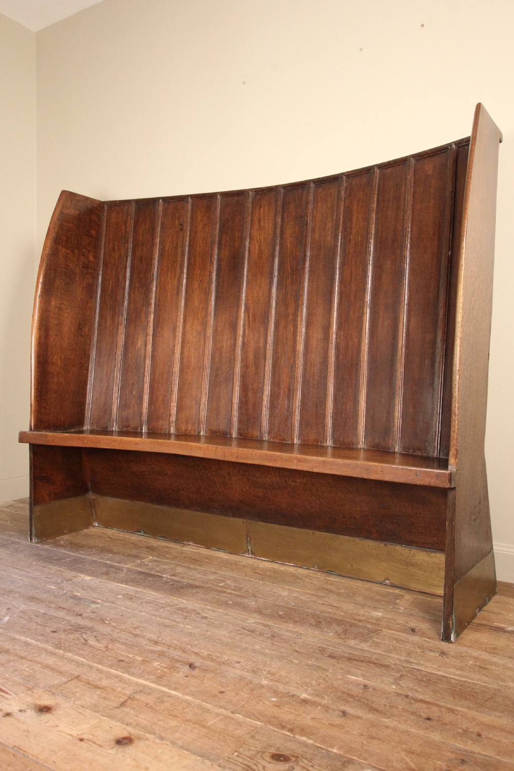19th C Curved Oak Settle View II