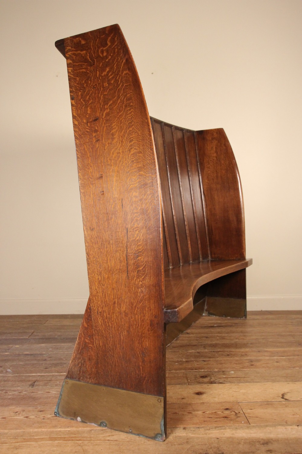 19th C Curved Oak Settle View V