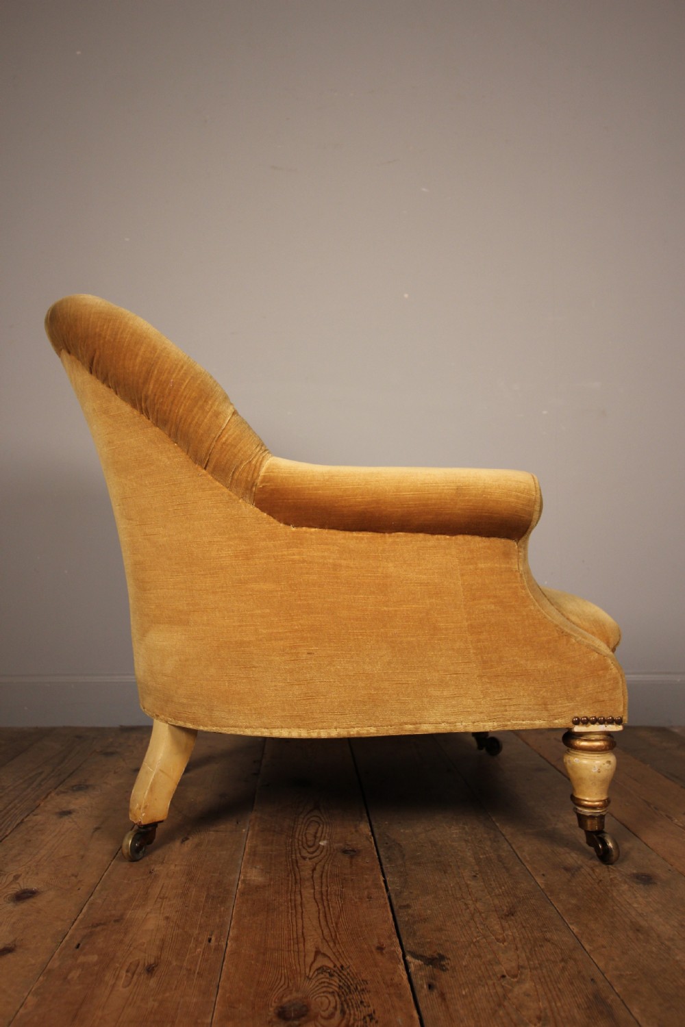 Superb Quality 19th C Gilt & Gesso Armchair View III