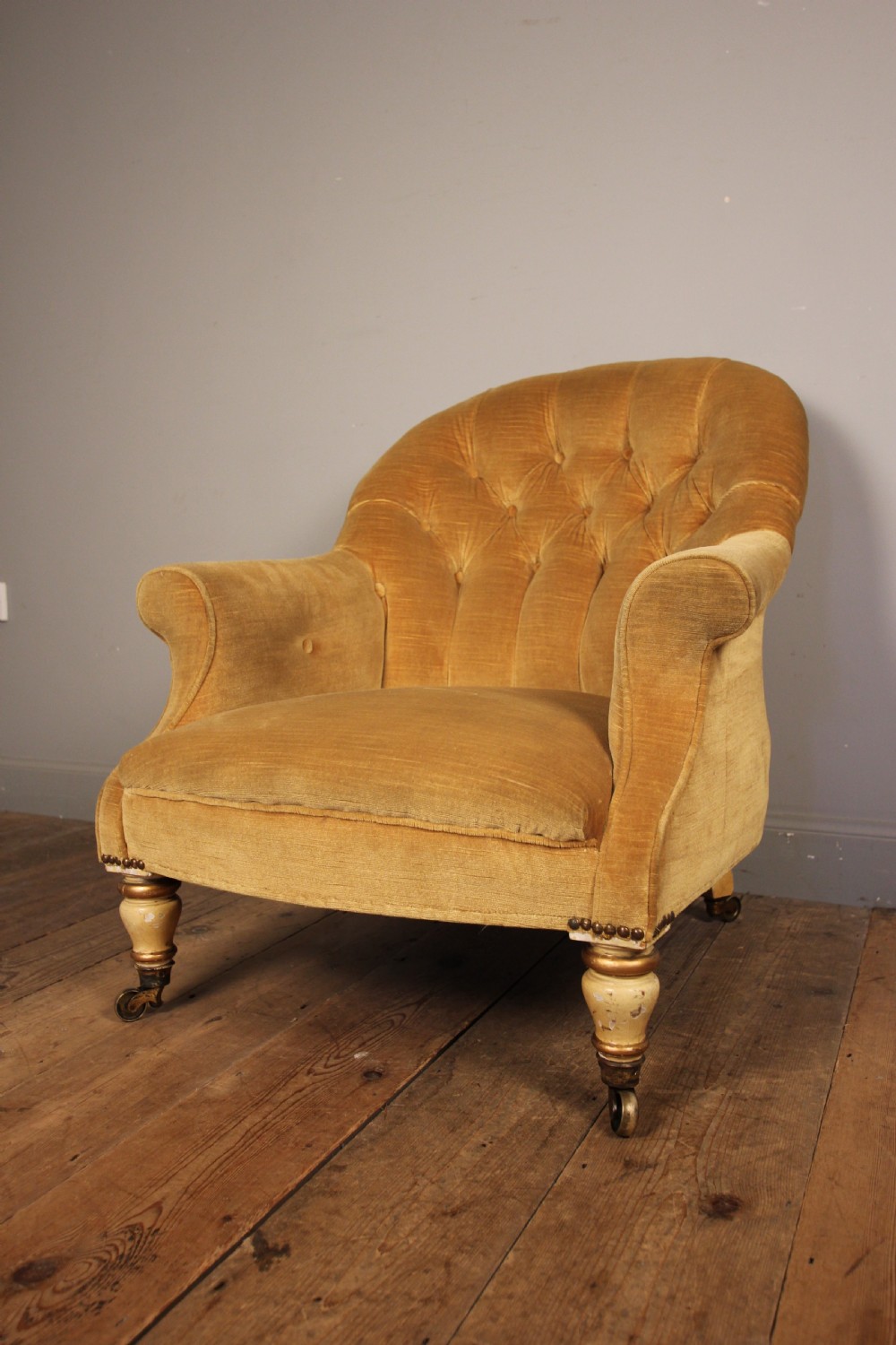 Superb Quality 19th C Gilt & Gesso Armchair View V