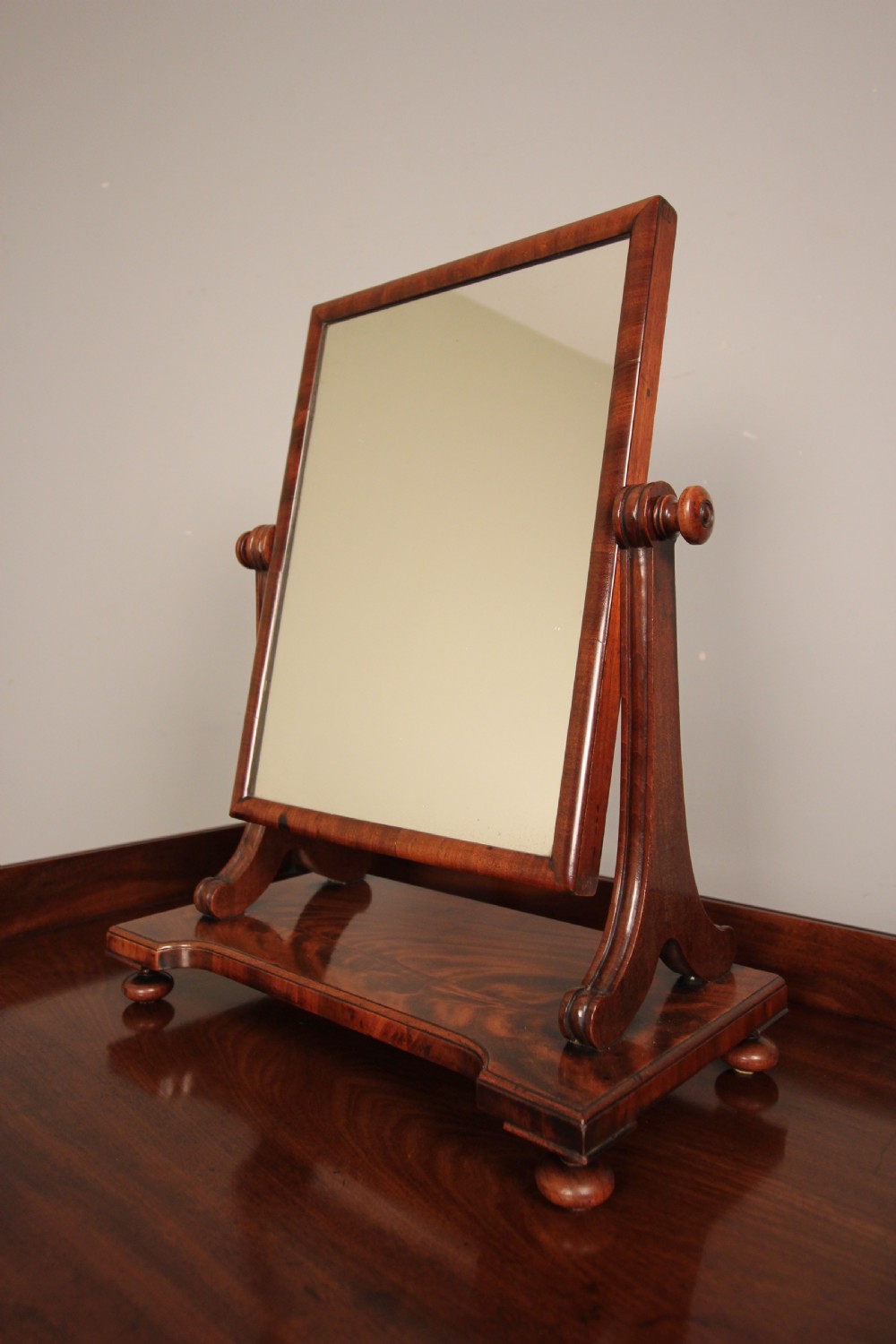 Gillows George IV Dressing Table & Mirror View XI