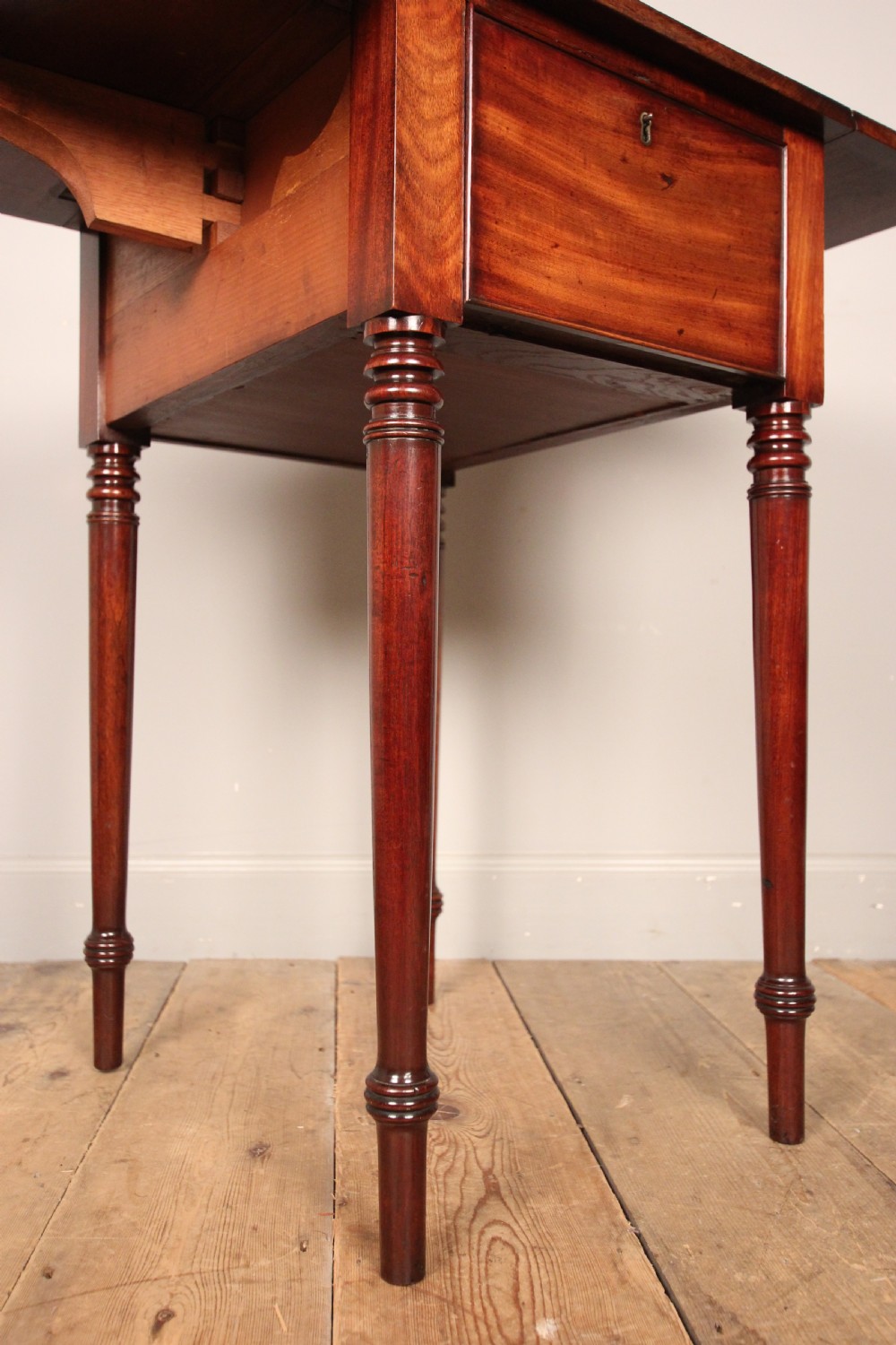 Georgian Mahogany Small Pembroke Side Table View VII
