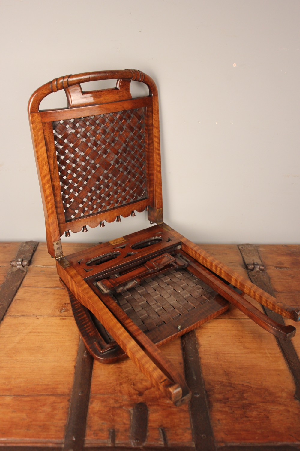 Taprell Holland & Sons Campaign Chair View III