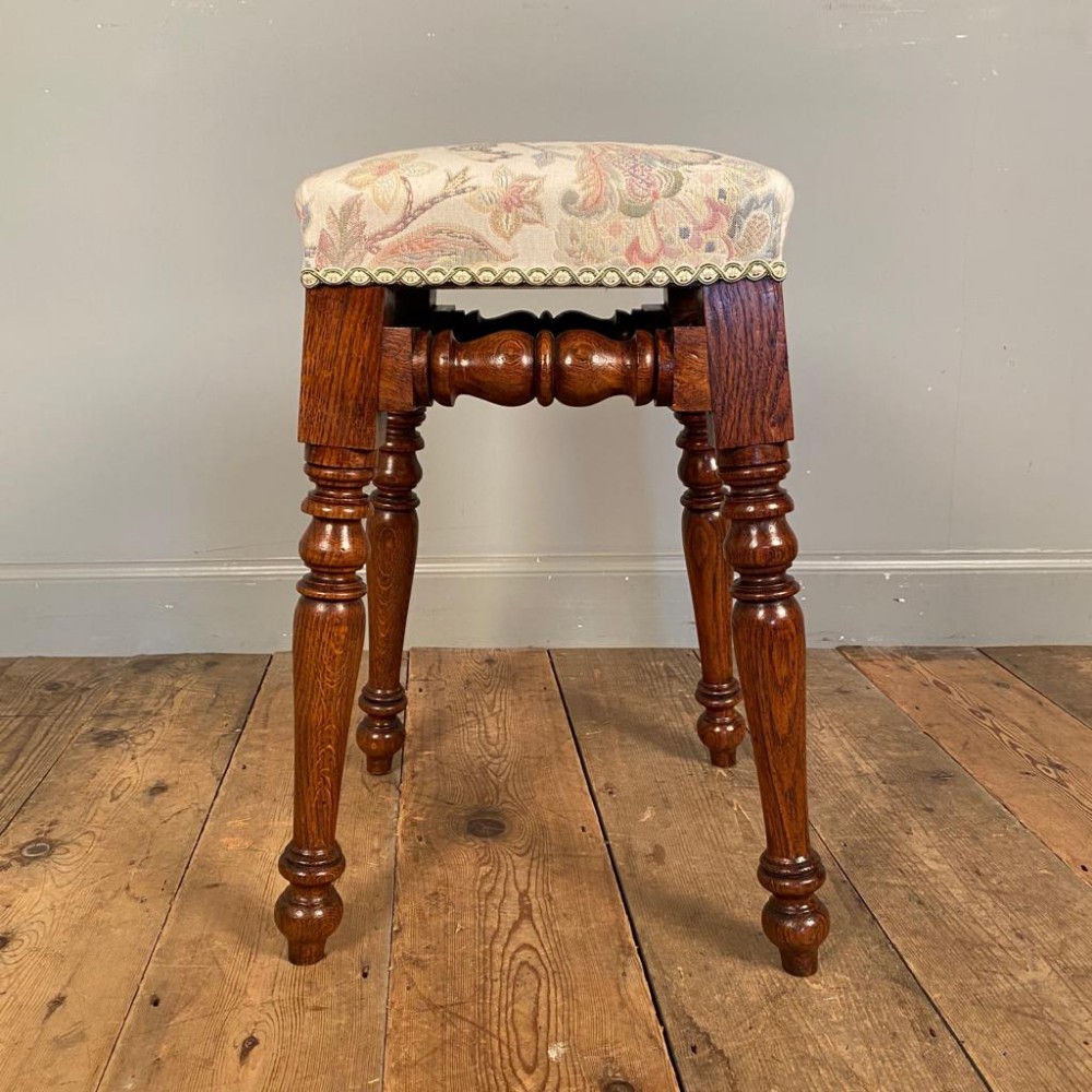 Super quality 19th C Oak Dressing Table Stool