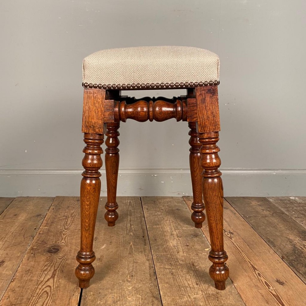 Super quality 19th C Oak Dressing Table Stool