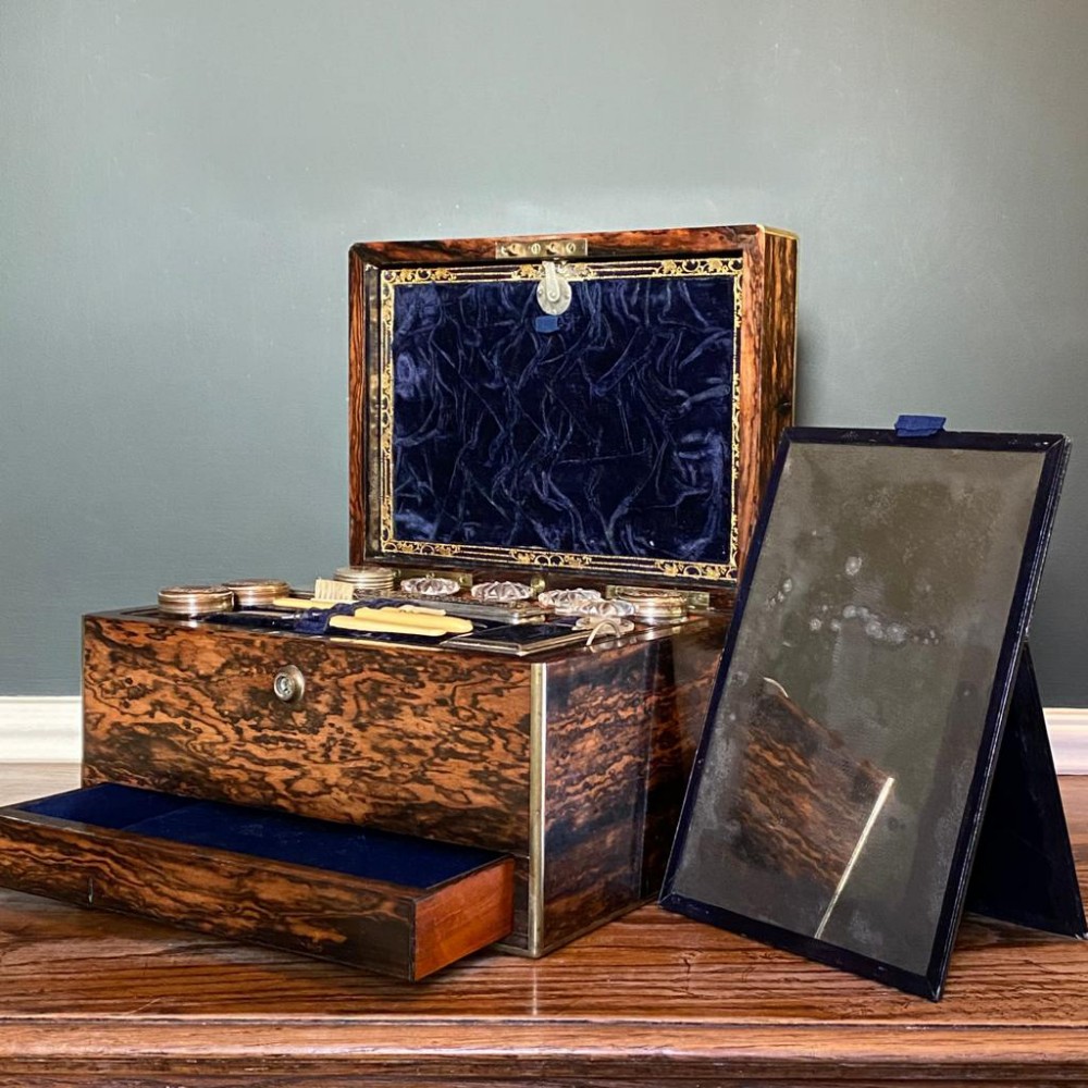 Fine quality Coromandel Dressing Vanity Box