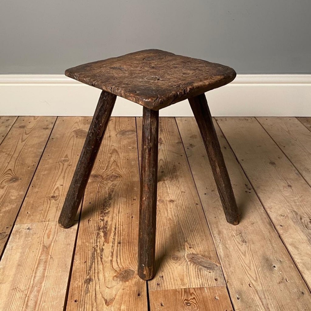 Wonderful 18th C Primitive Burr Elm Stool