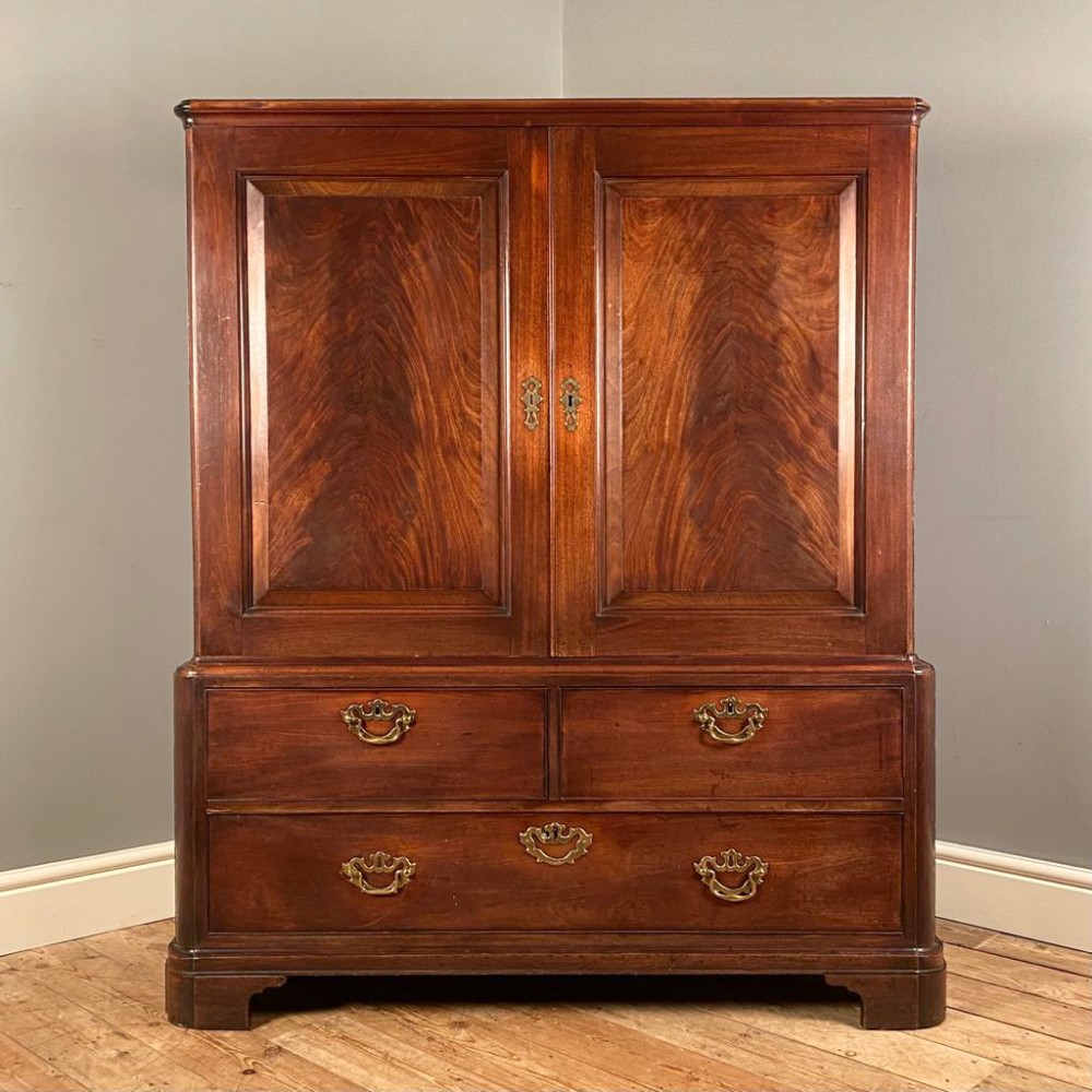 Rare George II Linen Press of Diminutive Proportions