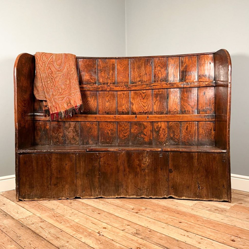 18th C Elm Box Settle