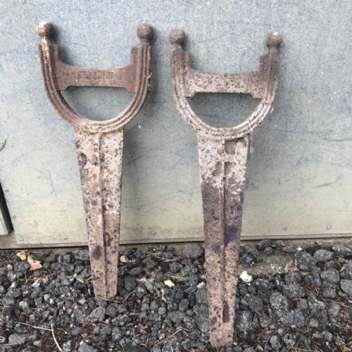 a pair of regency cast iron boot scrapers by the carron foundry scotland - CATEGORY: ANTIQUE MISCELLANEOUS - DATED REGENCY
