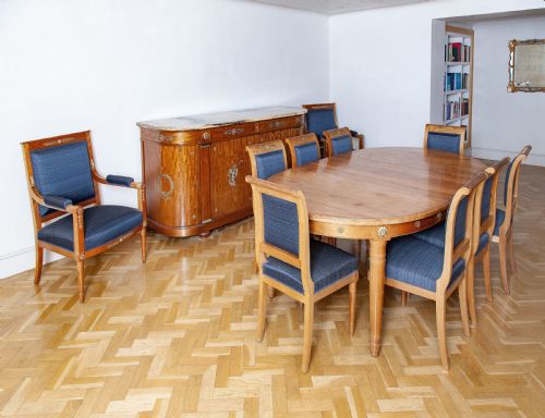 MAISON KREIGER MAHOGANY DINING SUITE IN EMPIRE STYLE - ADDITIONAL PHOTO 1