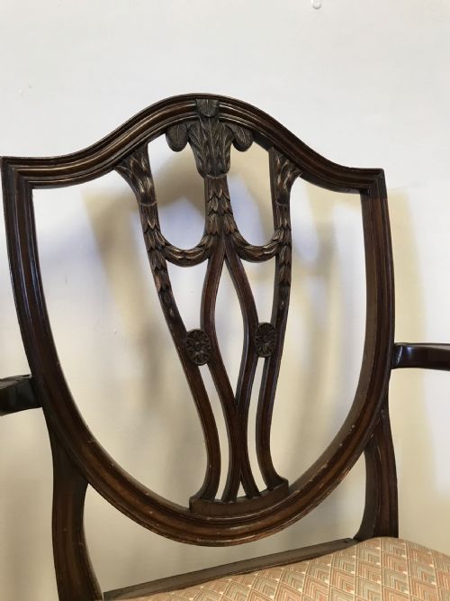 A 19TH CENTURY HEPPLEWHITE PRINCE OF WALES FEATHER CHAIR - ADDITIONAL PHOTO 1
