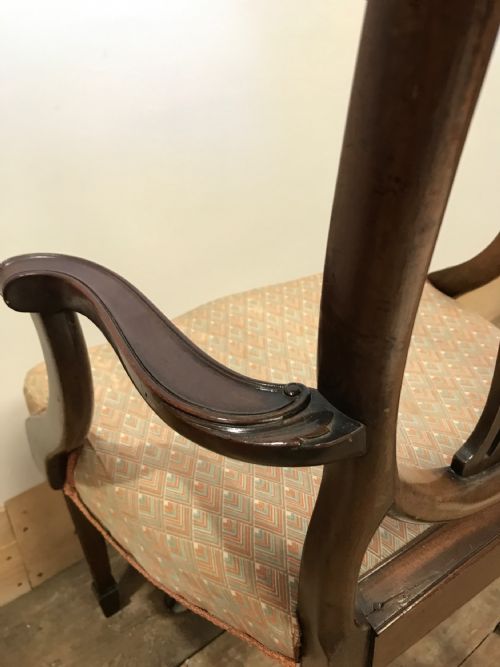 A 19TH CENTURY HEPPLEWHITE PRINCE OF WALES FEATHER CHAIR - ADDITIONAL PHOTO 5